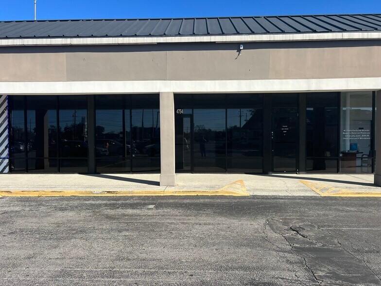 More Photos Of 4740-4780 US Highway 19, New Port Richey Unknown For Lease