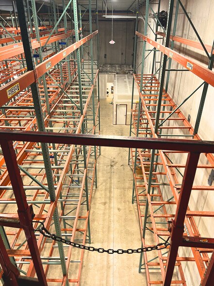 More Photos Of 105 W Dewey Ave, Wharton Warehouse For Lease
