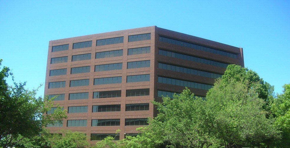 More Photos Of 14901 Quorum Dr, Dallas Office For Lease