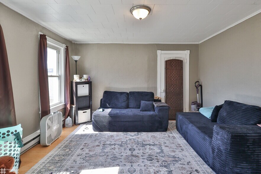 More Photos Of 302 W Abbott St, Lansford Multifamily For Sale