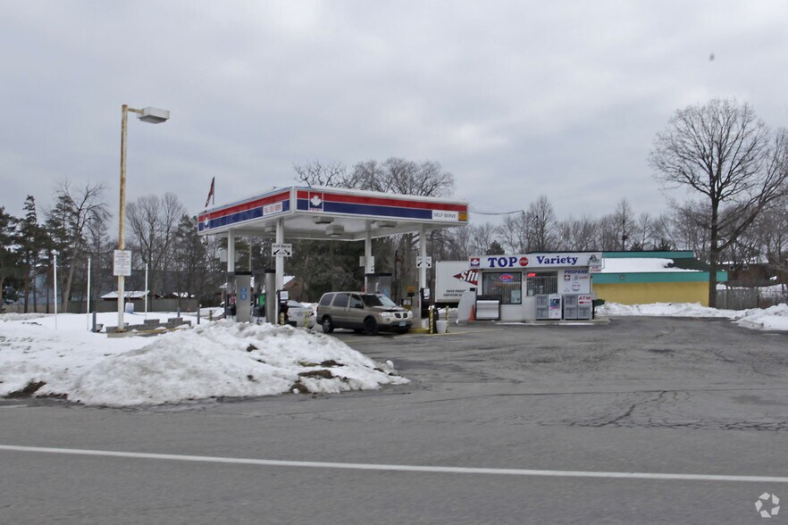 More Photos Of 2301 Benedet Dr, Mississauga Convenience Store For Sale