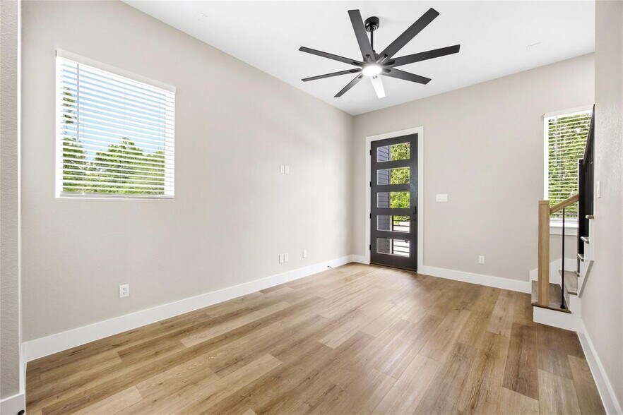 More Photos Of 6103 Shotwell st, Houston Multifamily For Sale