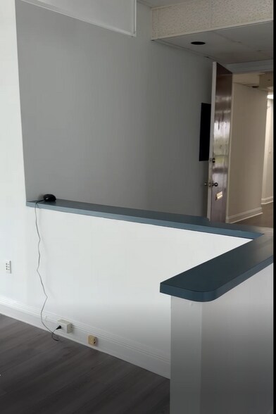 More Photos Of 4401 Tradewinds Ave, Lauderdale-by-the-Sea Medical For Sale