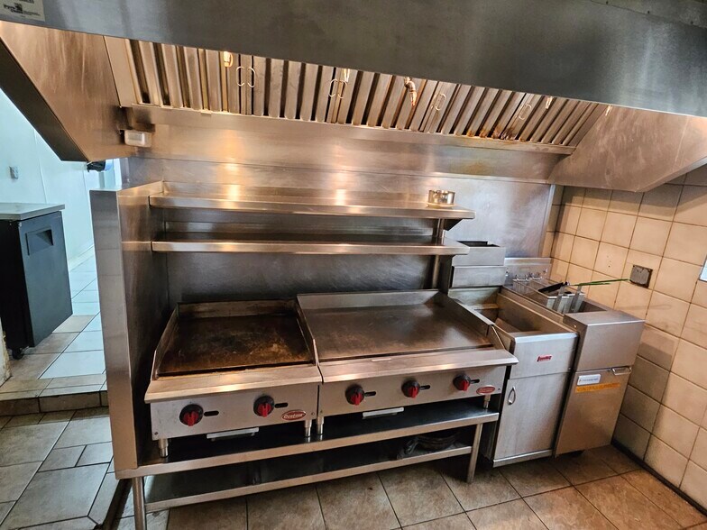 More Photos Of 1226 W Hadley Ave, Las Cruces Restaurant For Sale