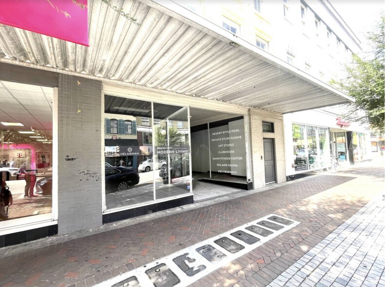 More Photos Of 310-312 W Broughton St, Savannah Storefront Retail Residential For Sale