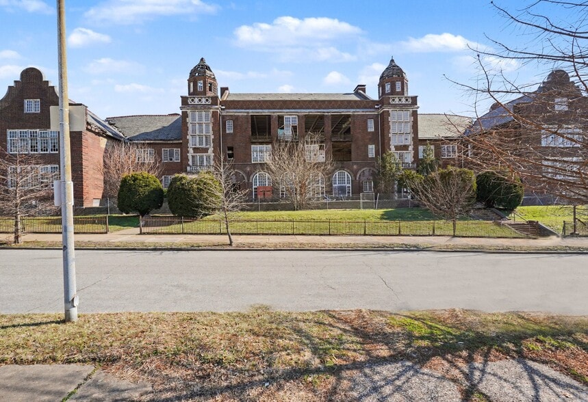 Primary Photo Of 5316 Ruskin Ave, Saint Louis Schools For Sale