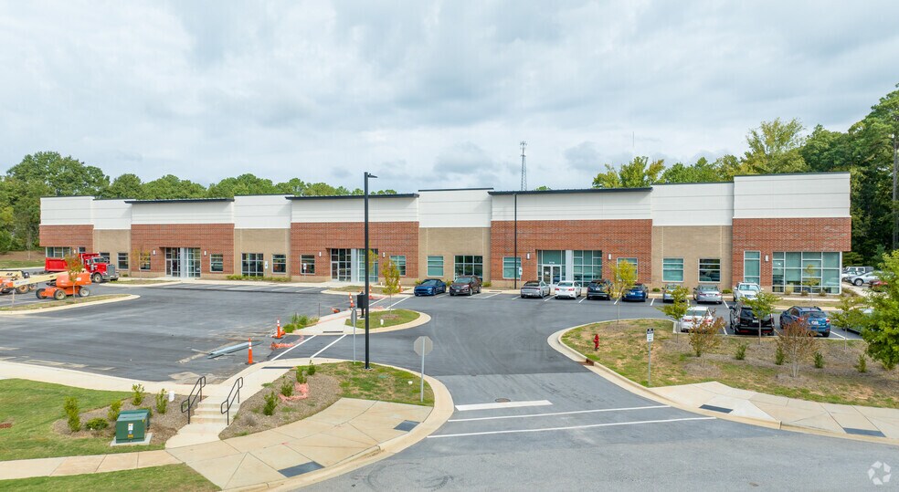 More Photos Of 2041 Energy Dr, Apex Unknown For Lease