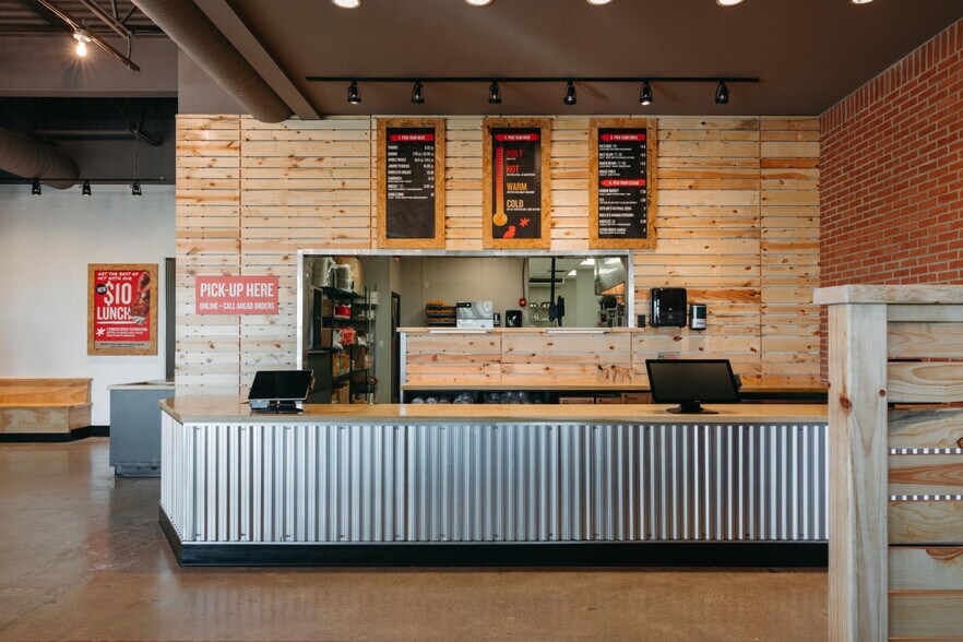 More Photos Of 8715 Owenfield Dr, Powell Storefront For Lease