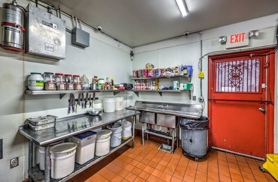 More Photos Of 1108 E Lake Mead Blvd, North Las Vegas Restaurant For Lease