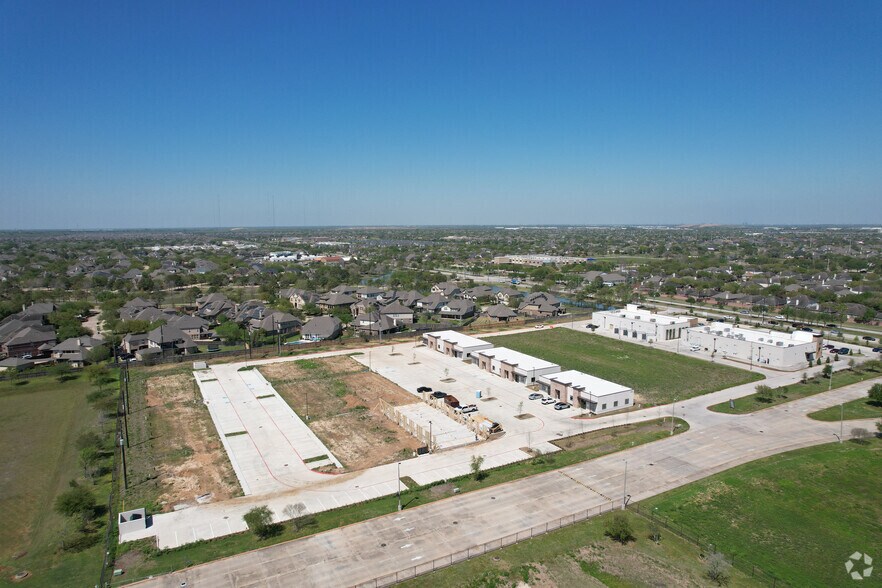 More Photos Of 11960 Broadway St, Pearland Medical For Sale