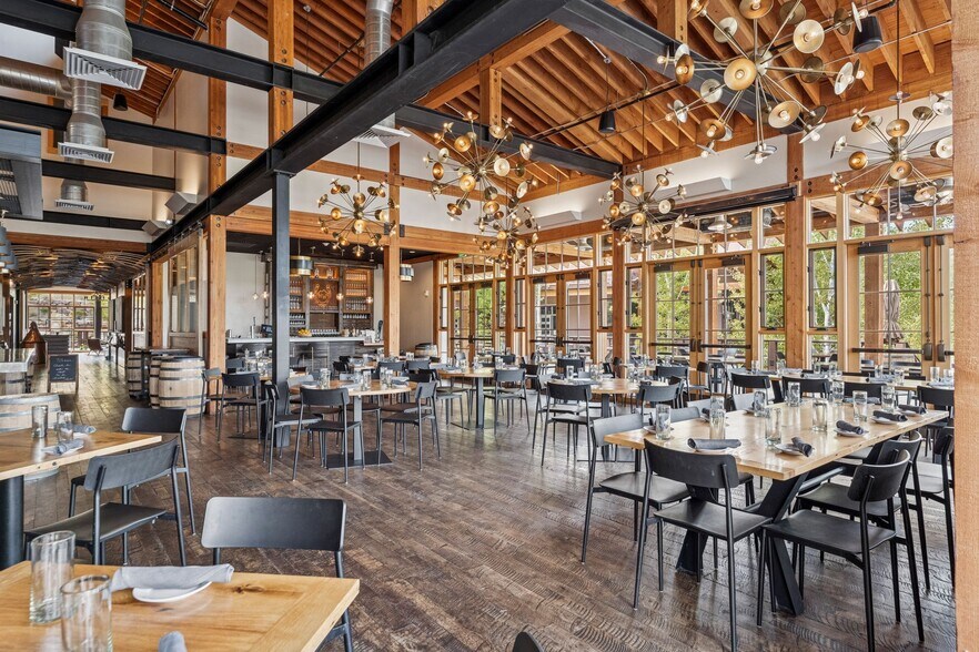 More Photos Of 27649 Old Lincoln Highway, Wanship Freestanding For Sale