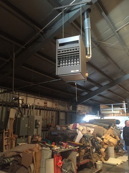 More Photos Of 28 S Main St, Voorheesville Warehouse For Lease