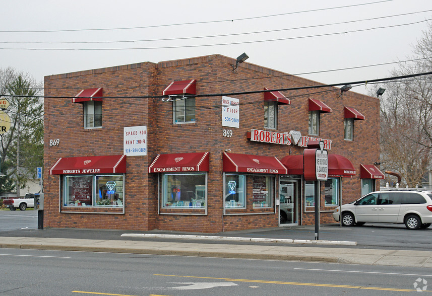 Primary Photo Of 869 Old Country Rd, Westbury Storefront Retail Office For Lease