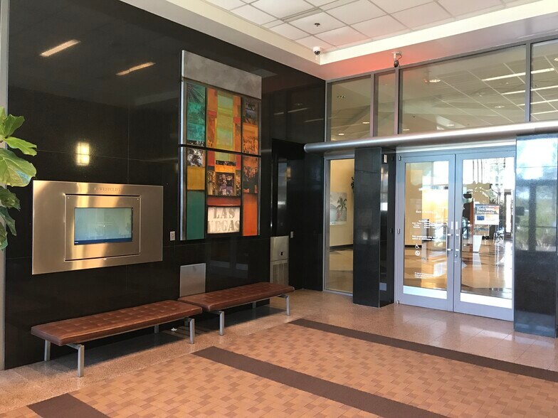 More Photos Of 6900 Westcliff Dr, Las Vegas Office For Lease