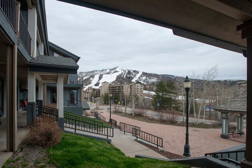 More Photos Of 1724 Ski Time Square Dr, Steamboat Springs General Retail For Sale