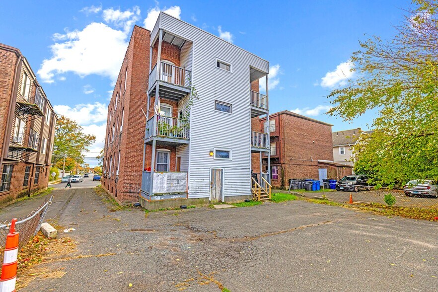 More Photos Of , Hartford Multifamily For Sale