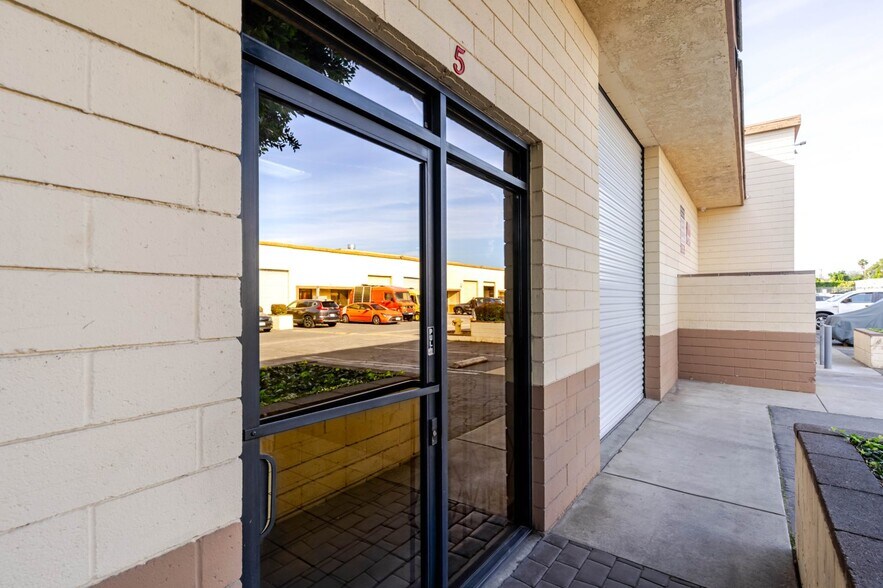 More Photos Of 12455 Branford St, Pacoima Warehouse For Sale