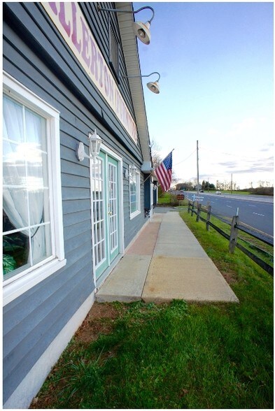 More Photos Of 1274 State Route 31, Lebanon Storefront Retail Residential For Sale