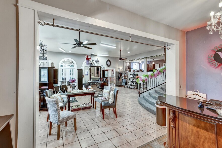 More Photos Of 144 Reamer St, Auburn Specialty For Sale