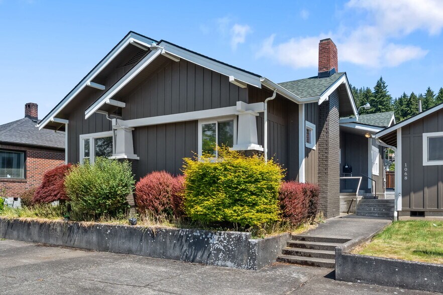 More Photos Of 1068 Market Blvd, Chehalis Office For Sale