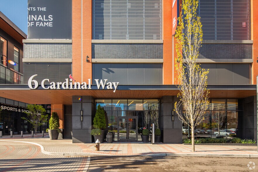 More Photos Of 6 Cardinal Way, Saint Louis Office For Lease