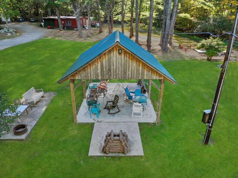 More Photos Of 425 Woodland Rd, Accord Trailer Camper Park For Sale