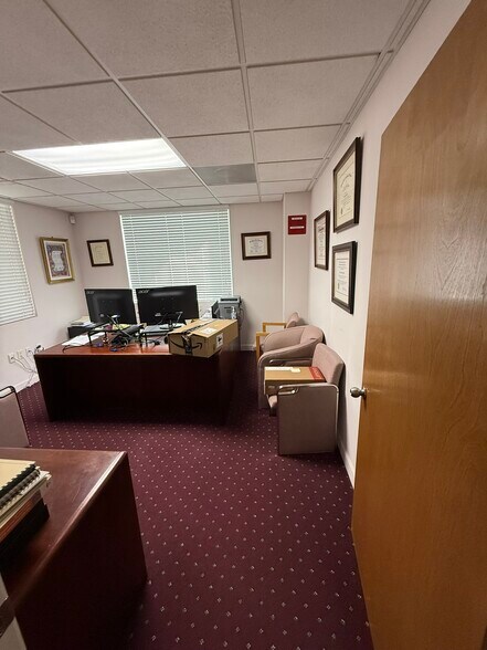 More Photos Of 7765 SW 87th Ave, Miami Medical For Sale