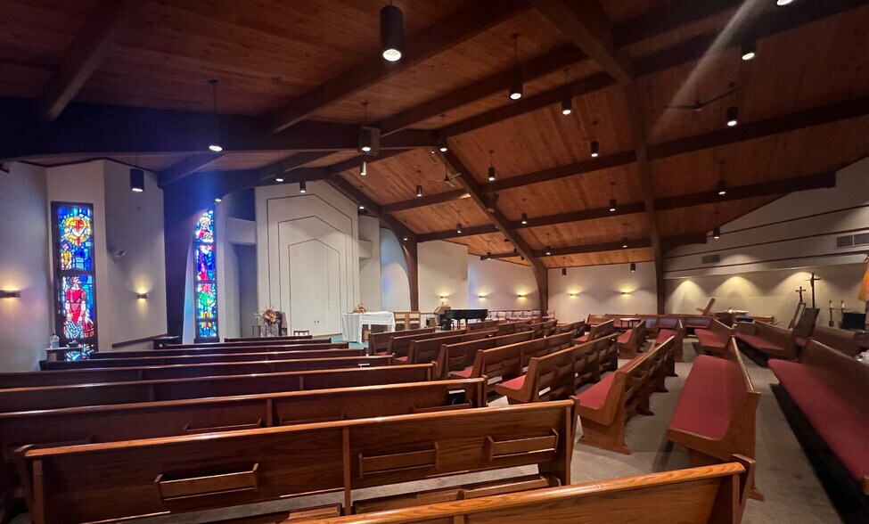More Photos Of 4019 US 422, Pulaski Religious Facility For Sale