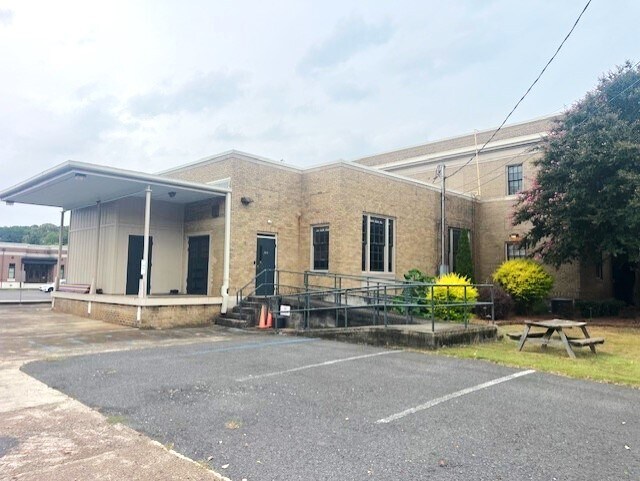 More Photos Of 414 Bank NE st, Decatur Office Residential For Sale