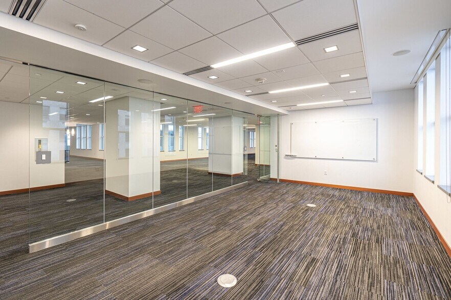 More Photos Of 719 Griswold St, Detroit Office For Lease