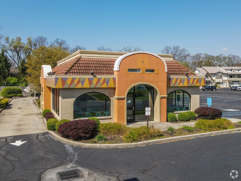 More Photos Of 5837 Far Hills Ave, Dayton Fast Food For Lease