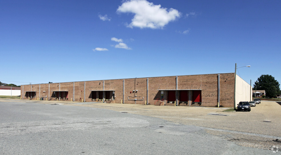 Primary Photo Of 3801-3807 Castlewood Rd, Richmond Distribution For Lease