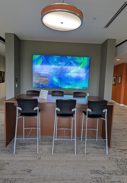 More Photos Of 1 Haywood St, Asheville Bank For Lease