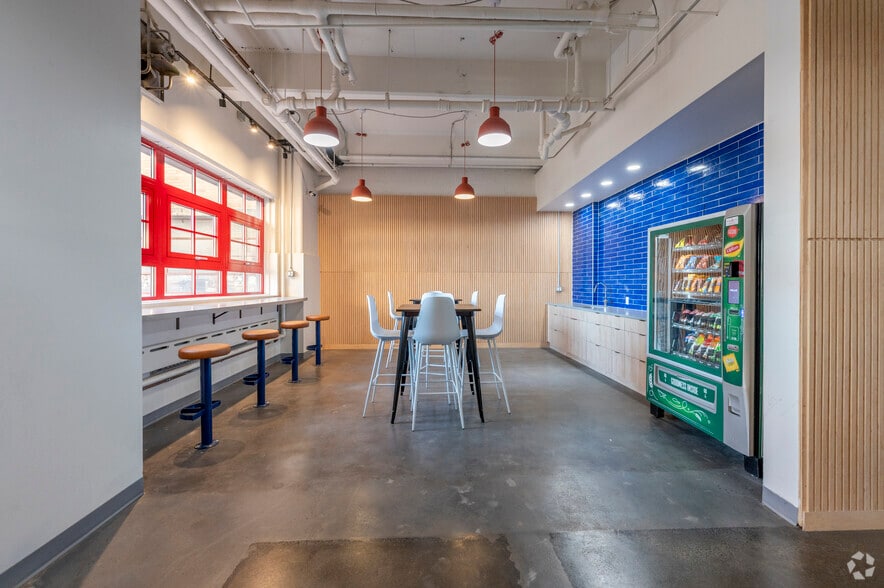 More Photos Of 480 Barnum Ave, Bridgeport Warehouse For Lease