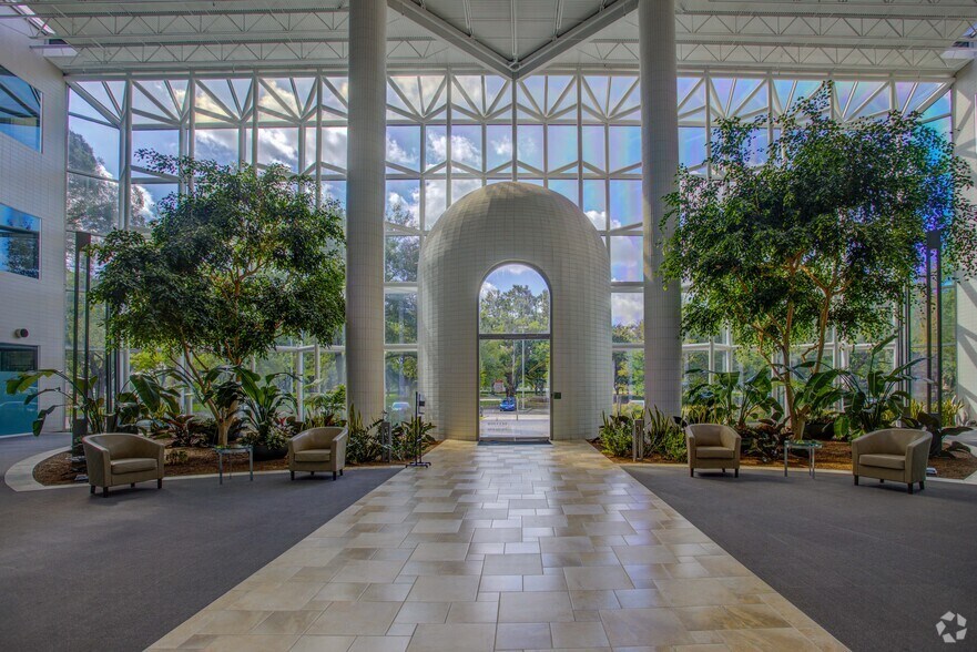 More Photos Of 15810 Park Ten Pl, Houston Office For Lease