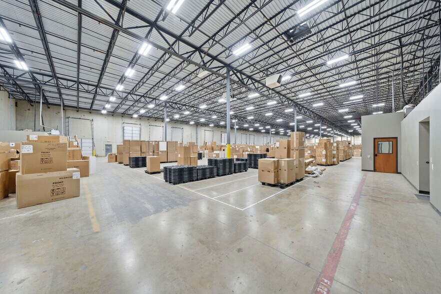 More Photos Of 5500 Mid Cities, Schertz Warehouse For Lease