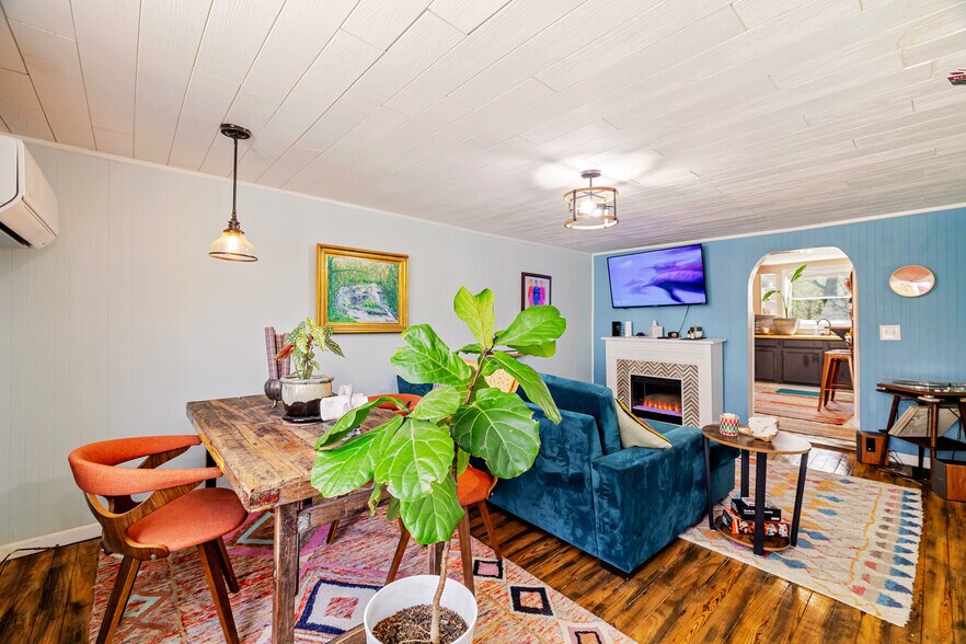 More Photos Of 1101 S Rogers St, Bloomington Multifamily For Sale