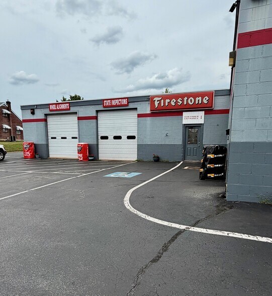 More Photos Of 1529 E Philadelphia Ave, Gilbertsville Auto Repair For Sale