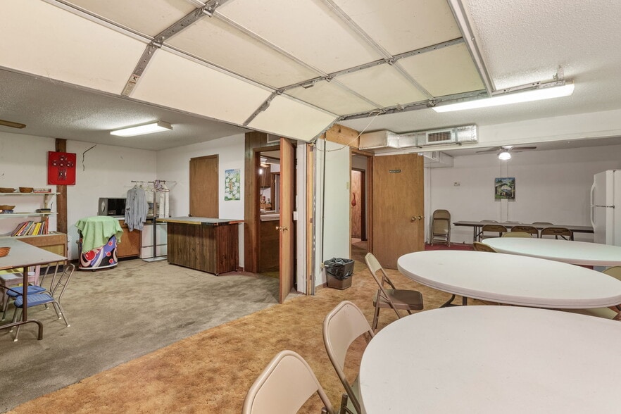 More Photos Of 9835 Frankoma Rd, Sapulpa Religious Facility For Sale