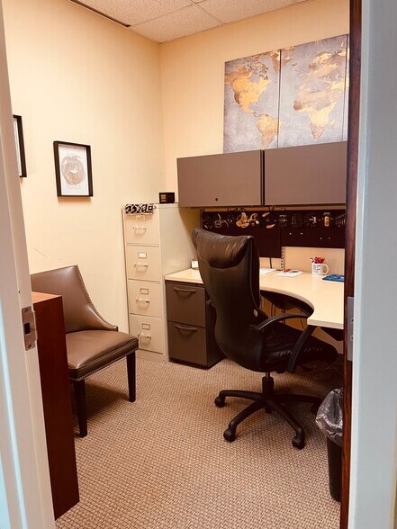 More Photos Of 249 Williamson Rd, Mooresville Medical For Lease