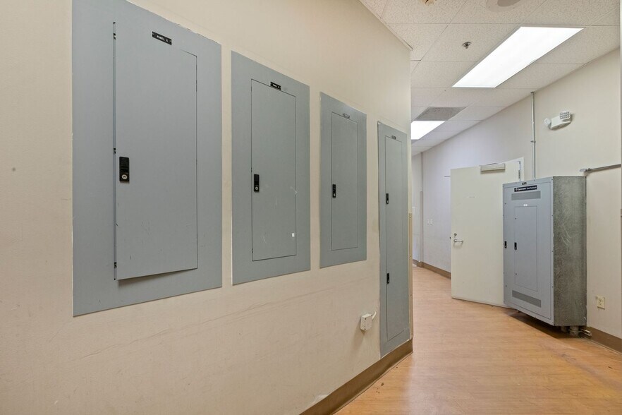 More Photos Of 1922 K M Wicker Memorial Dr, Sanford Medical For Lease