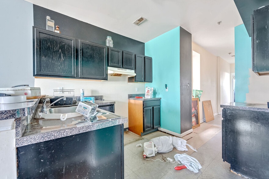 More Photos Of 139 State St, Camden Multifamily For Sale
