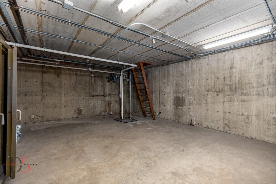 More Photos Of 612 Court St, Ottawa Medical For Sale