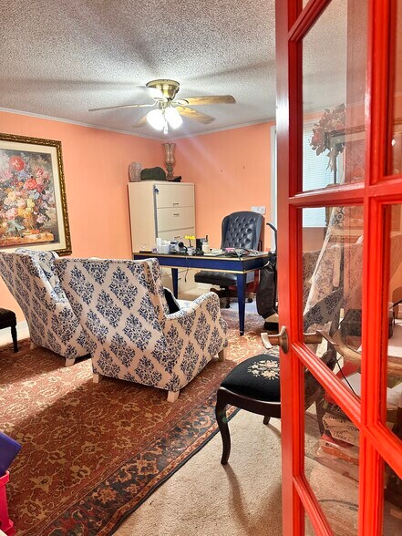 More Photos Of 1048 Klondike Rd, State Road Office For Sale