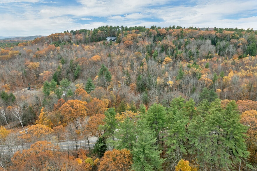 More Photos Of 136 Daniel Webster Hwy, Meredith General Retail For Sale