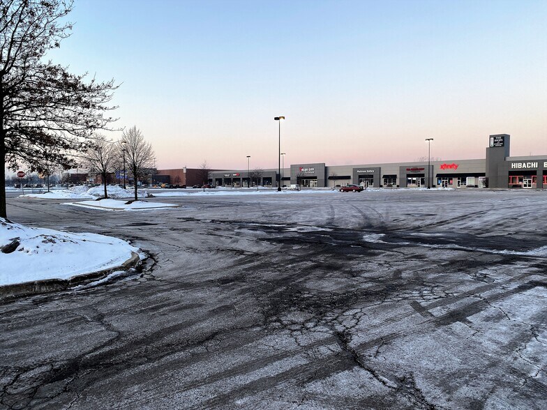 More Photos Of 33785 Van Dyke Ave, Sterling Heights Restaurant For Sale