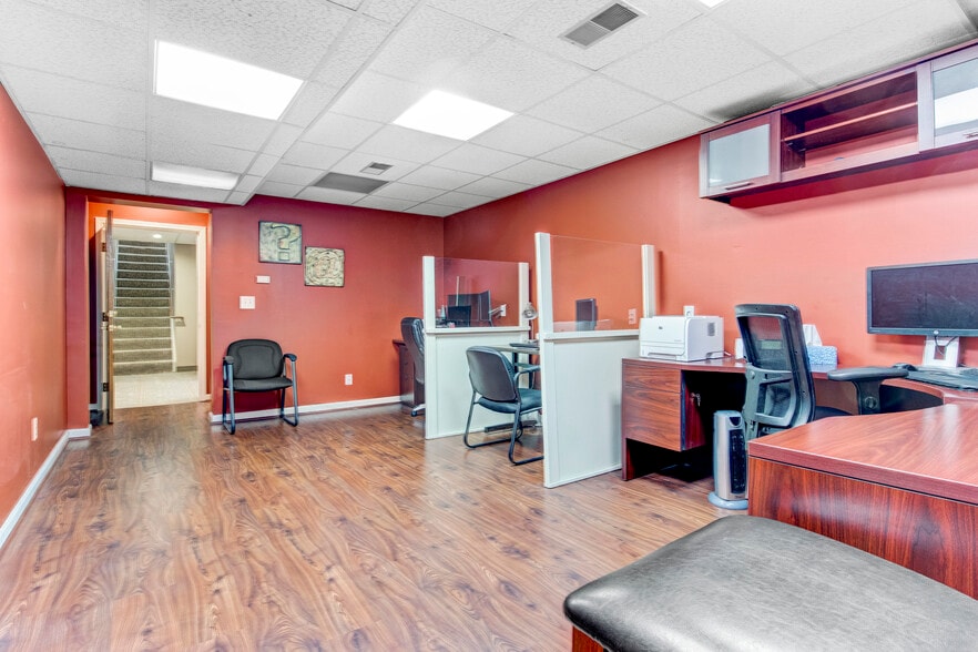 More Photos Of 69 Monroe Ave, Pittsford Office For Lease