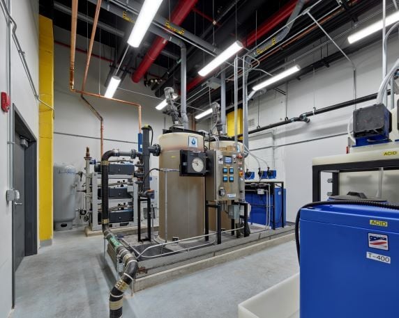 More Photos Of 401 N Broad St, Philadelphia Industrial For Lease