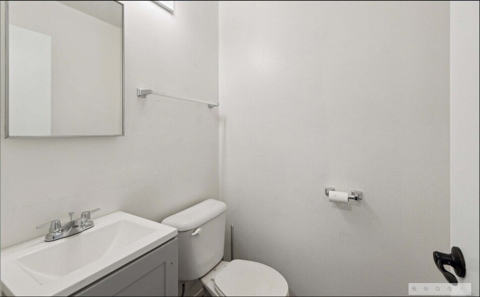 More Photos Of 12455 Branford St, Pacoima Warehouse For Sale
