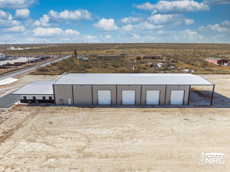 More Photos Of 10318 W COUNTY ROAD 157, MIDLAND, TX 79706, Midland Warehouse For Lease